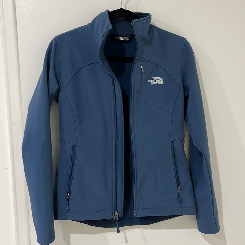 The North Face Women's Apex Bionic Soft-shell Jacket. XS